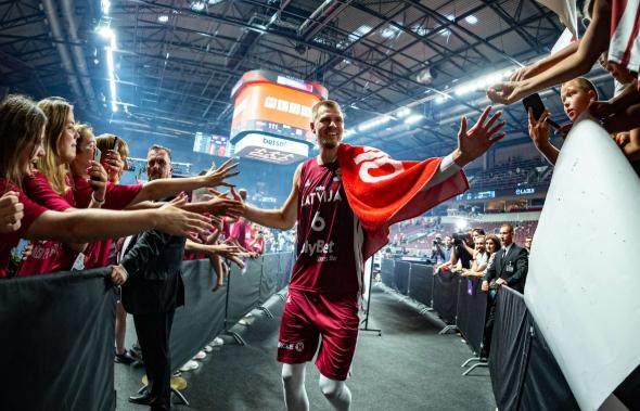 1756033695591053053.png 微信截图_20250824190753.png